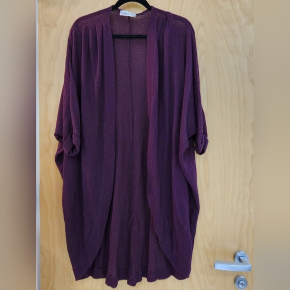 Long shrug-type Abercrombie & Fitch sweater - Picture 1 of 4